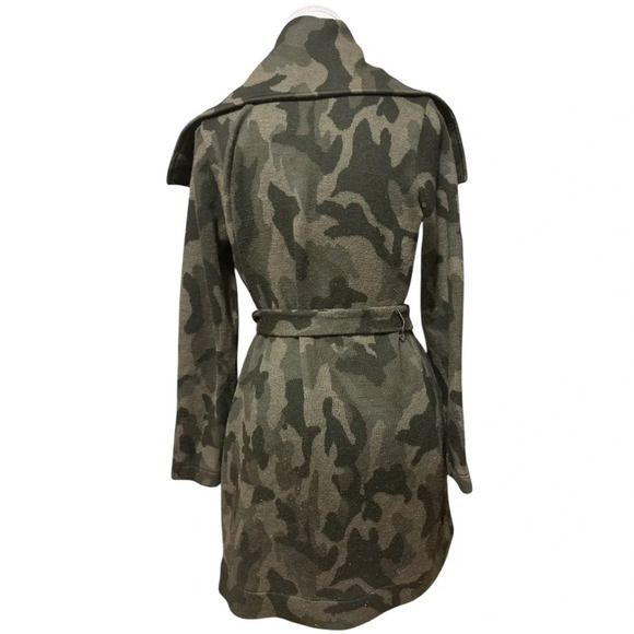 White House Black Market Camouflage Belted Sweater Coat Size Small - Picture 6 of 11